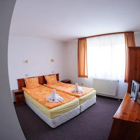 Hotell Family Nadejda 3*