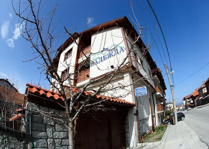 Hotel Family Nadejda 3*